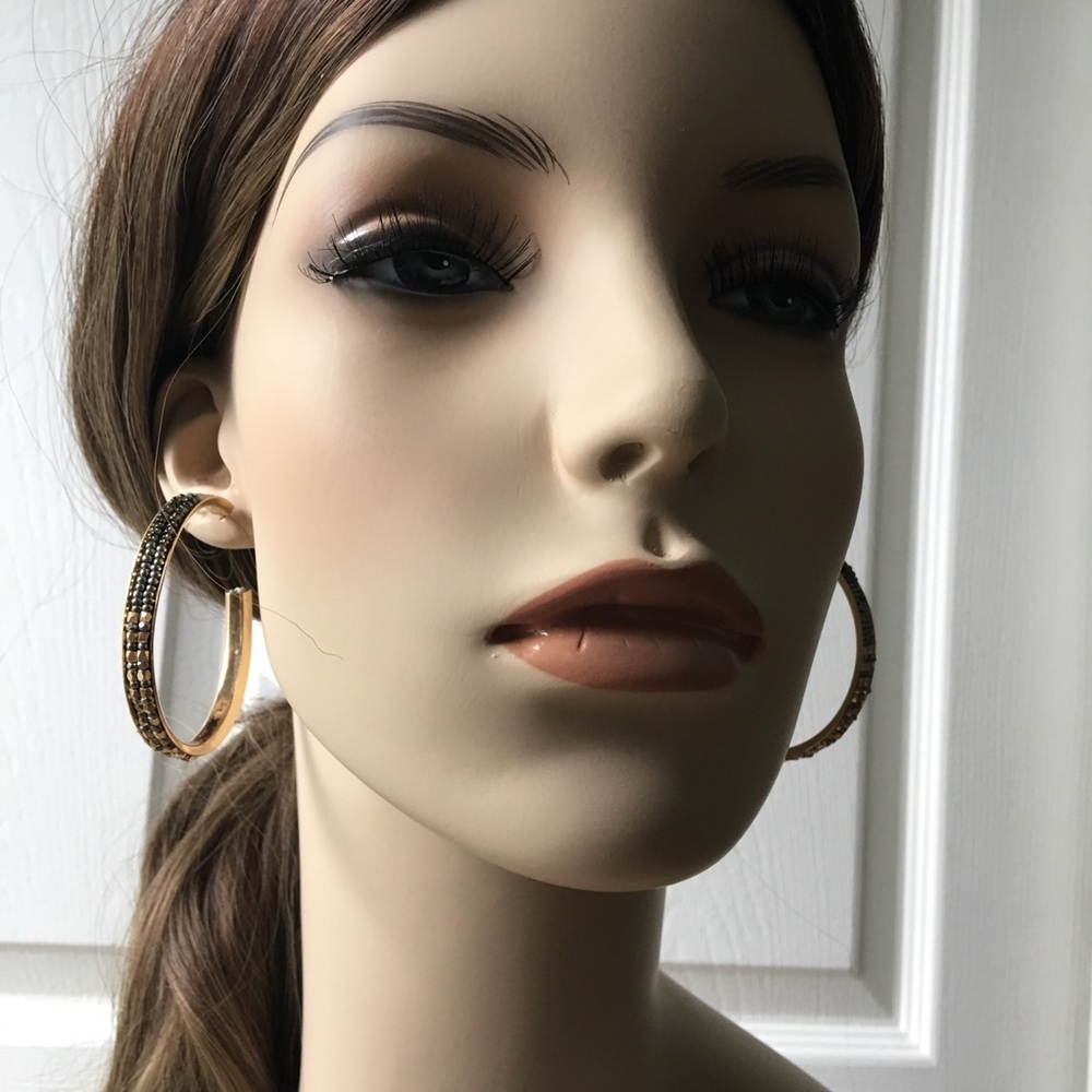 Gold Hoop Earrings For Women Medium Hoops - Picture 3 of 8